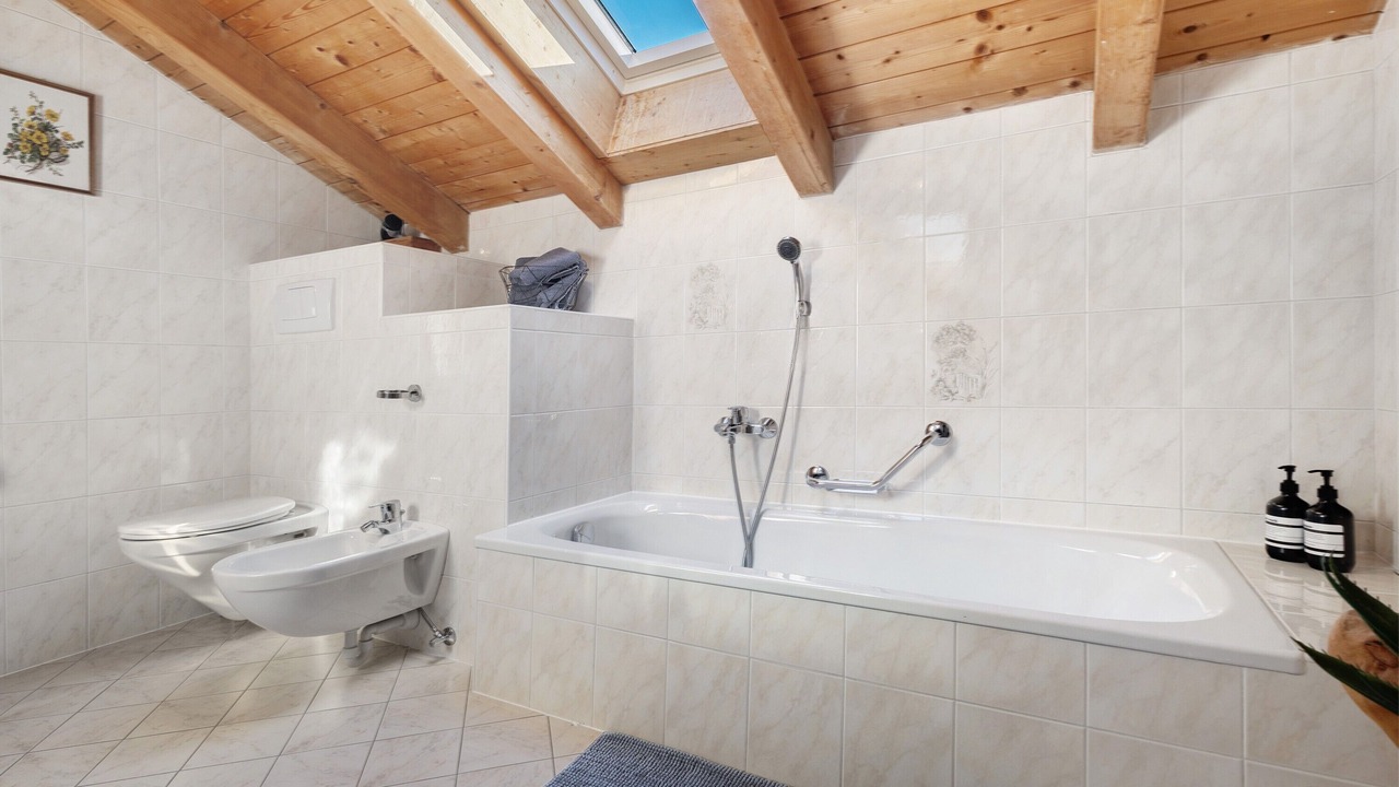 Photo of Bathroom in Lutago