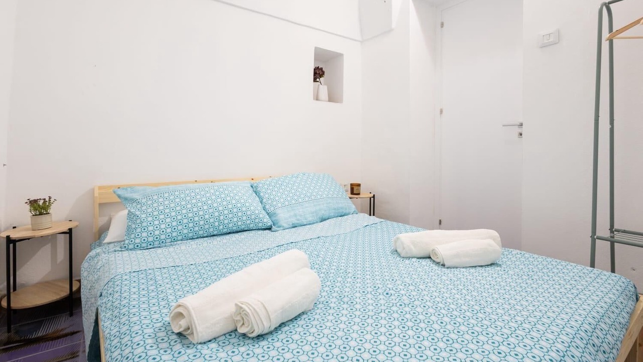 Photo of Bedroom in Kamma