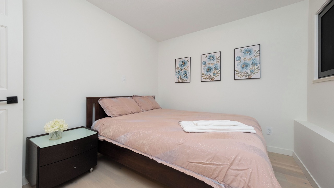 Photo of Bedroom in Arbutus Ridge