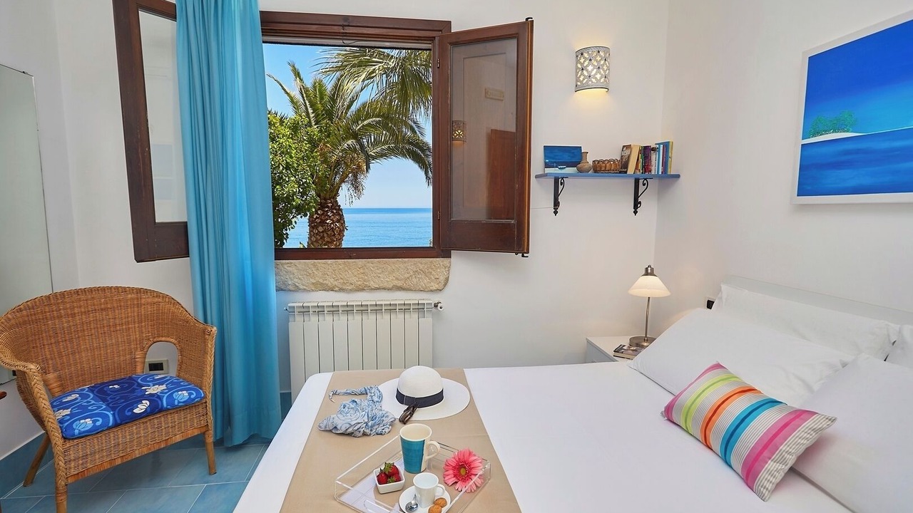 Photo of Bedroom in Scopello