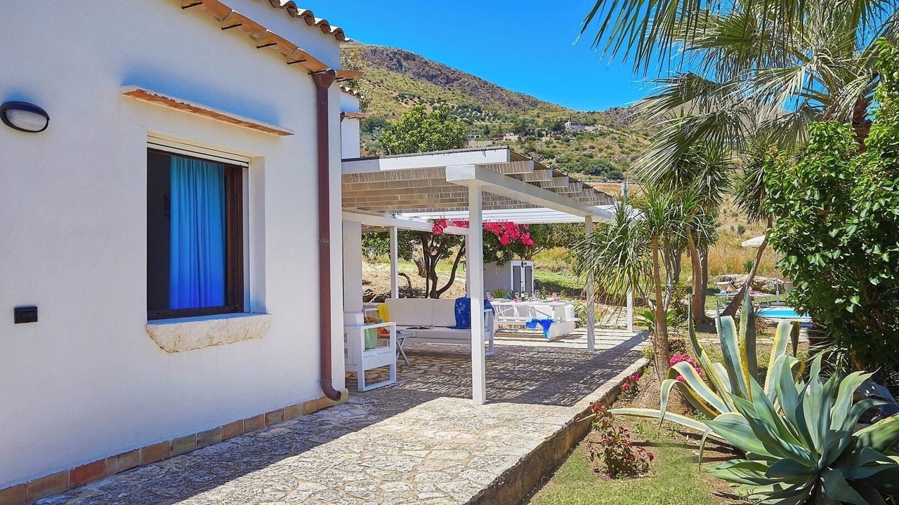 Photo of Patio Balcony in Scopello