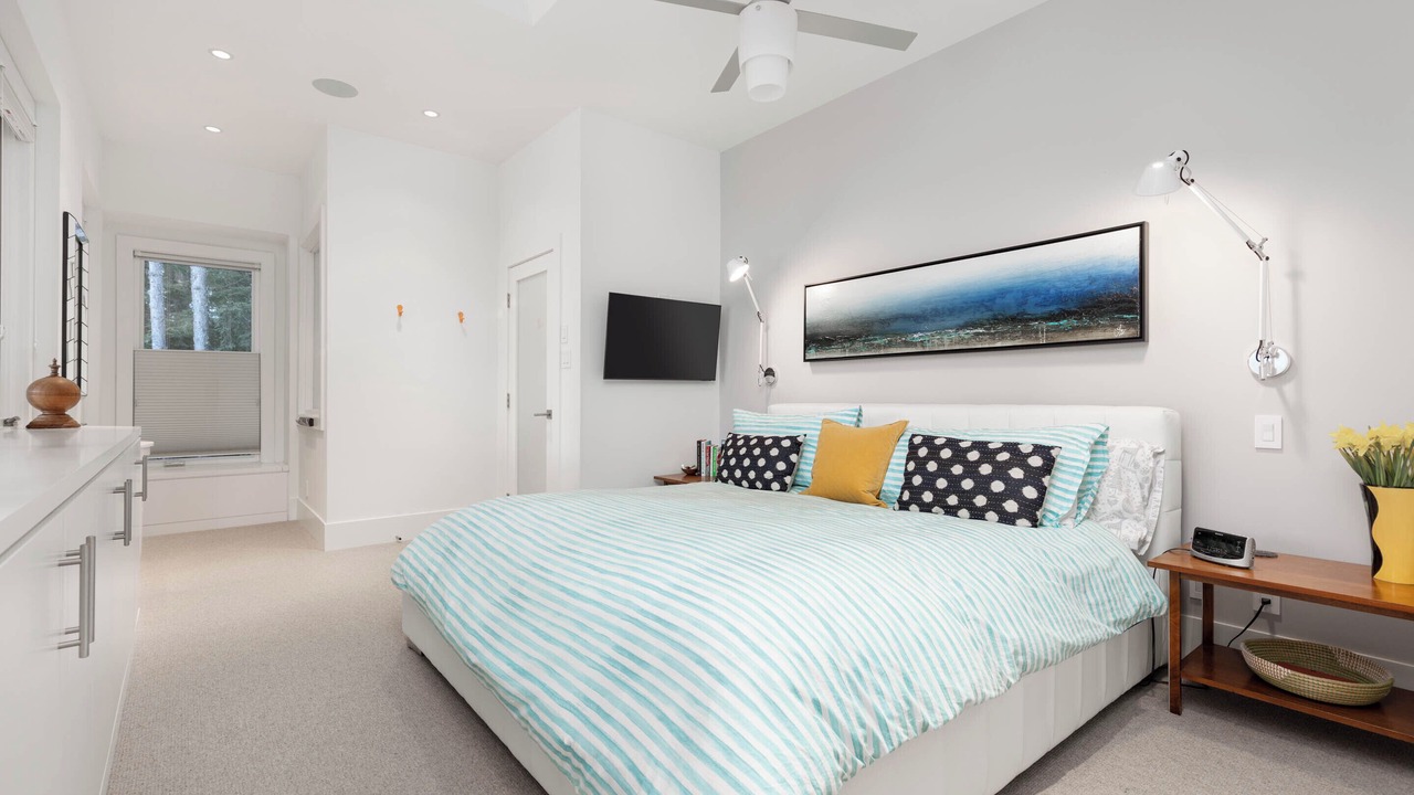 Photo of Bedroom in Whistler Village
