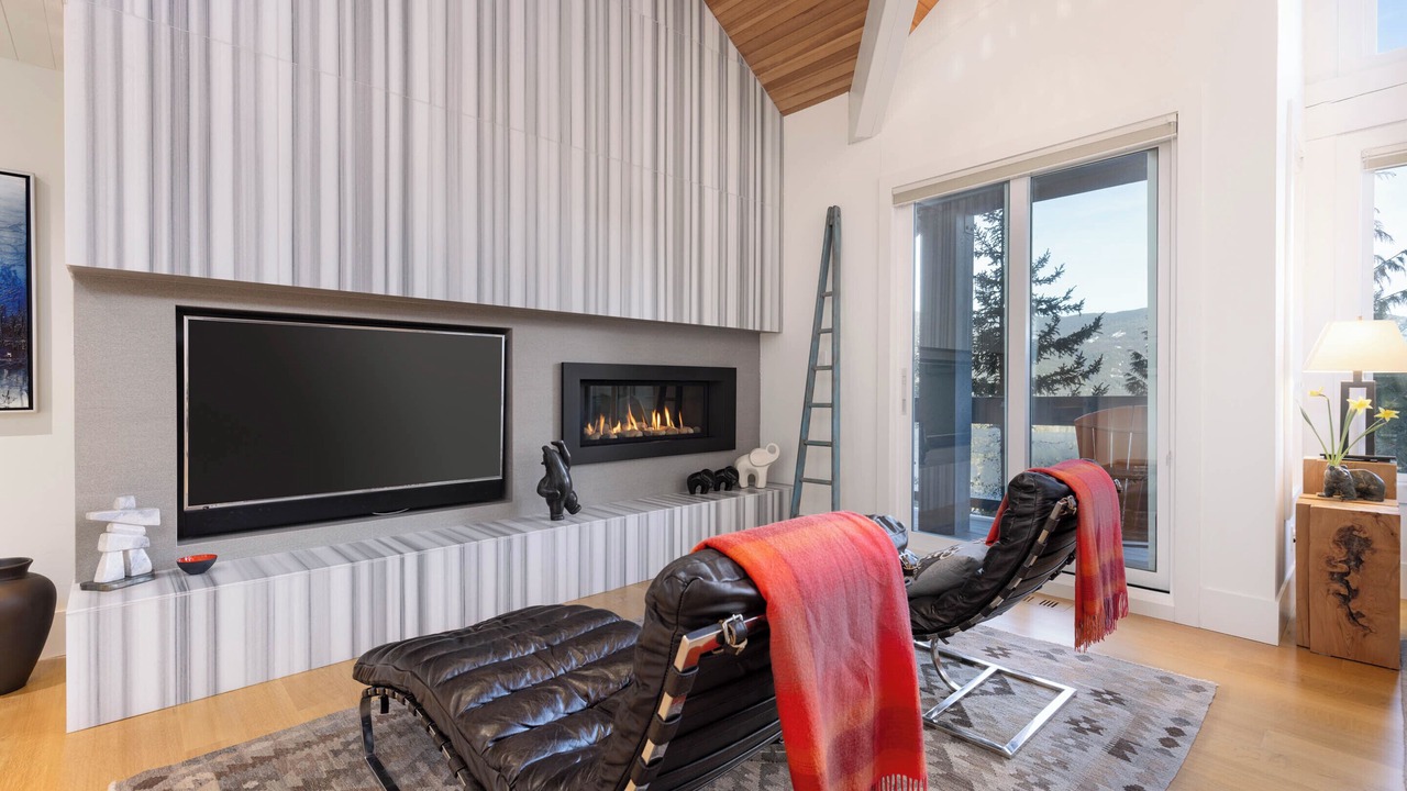 Photo of Livingroom in Whistler Village
