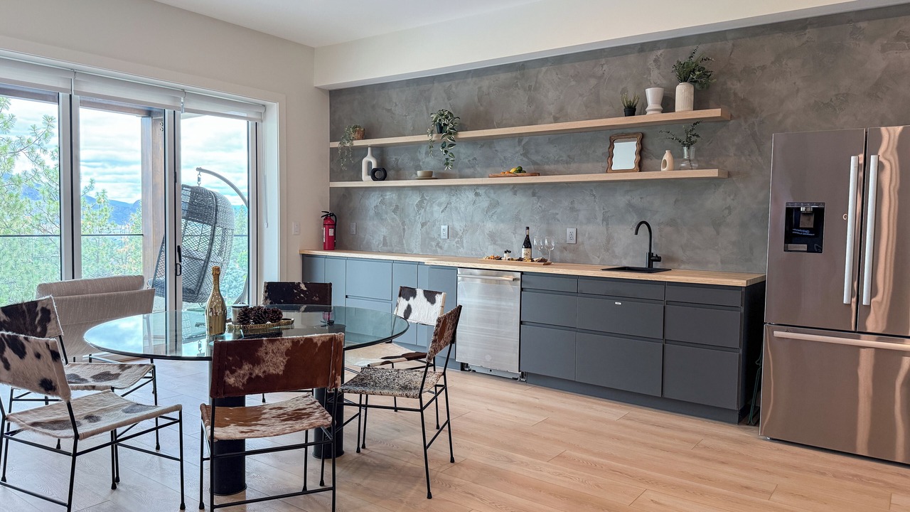 Photo of Kitchen in Okanagan-Similkameen