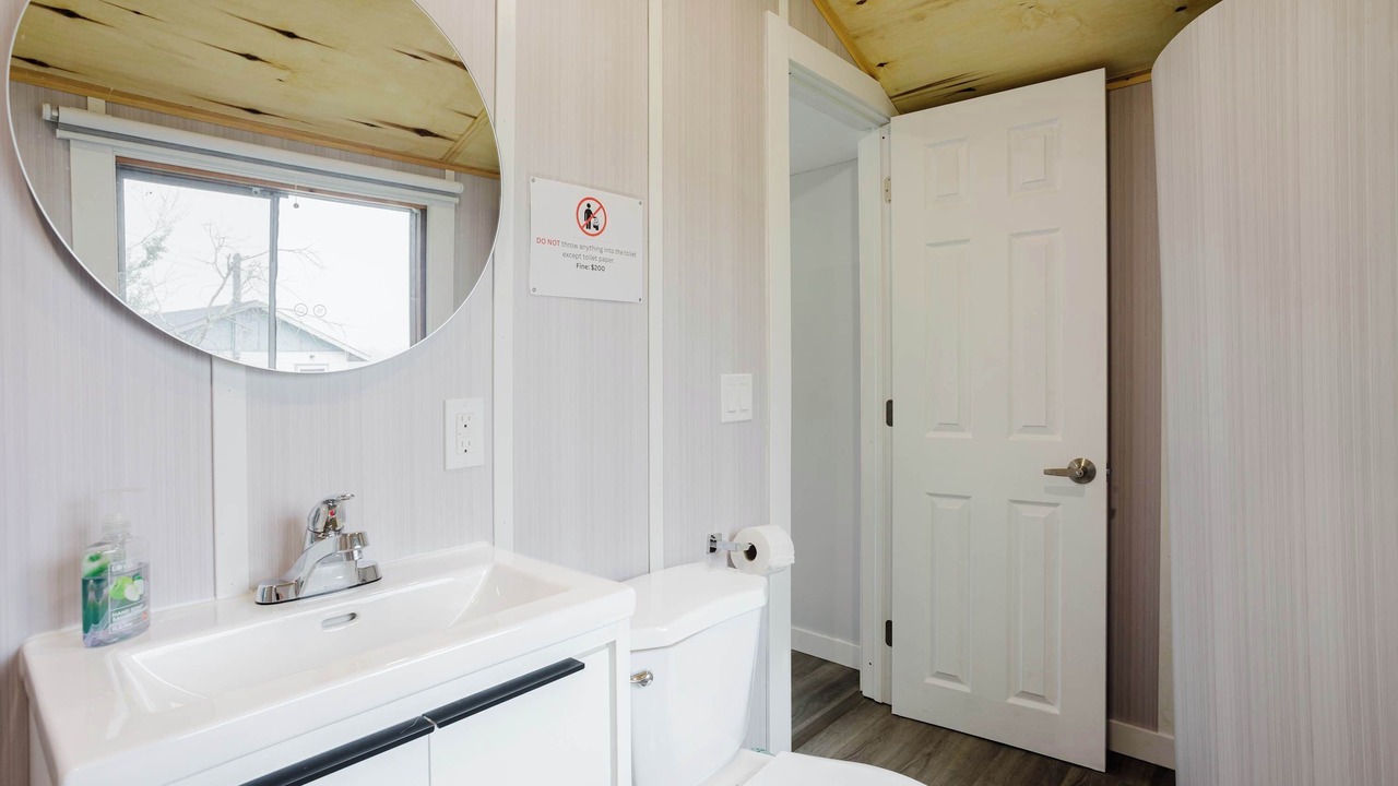 Photo of Bathroom in Carling