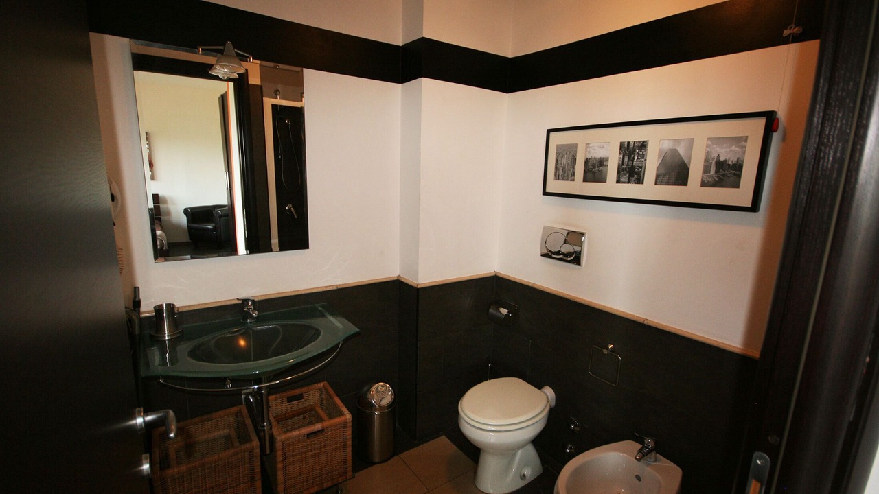 Photo of Bathroom in Aprilia