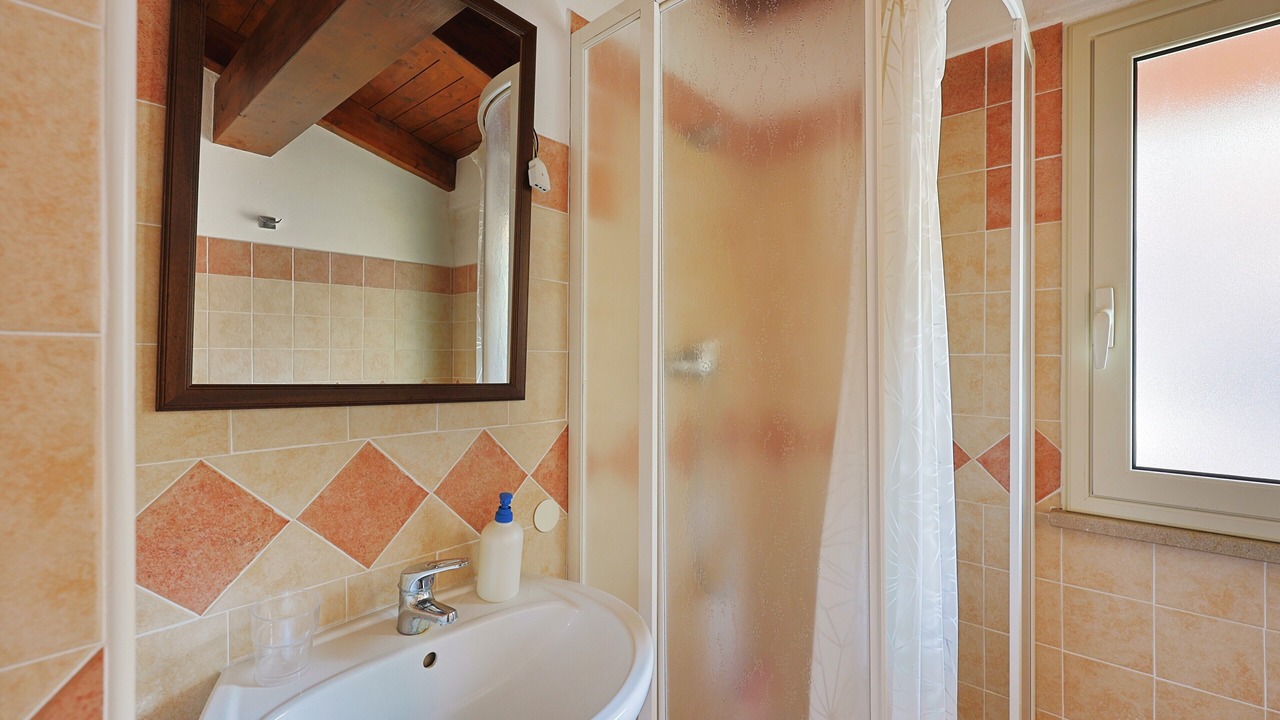 Photo of Bathroom in Patti