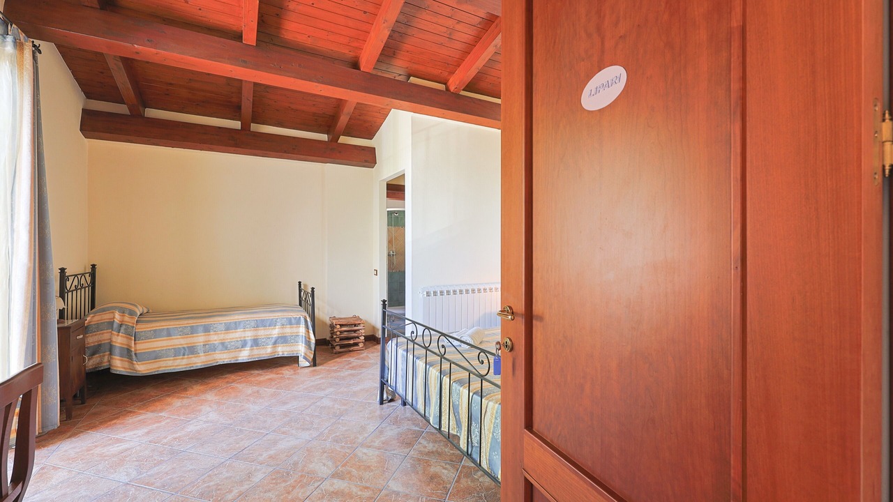 Photo of Bedroom in Patti