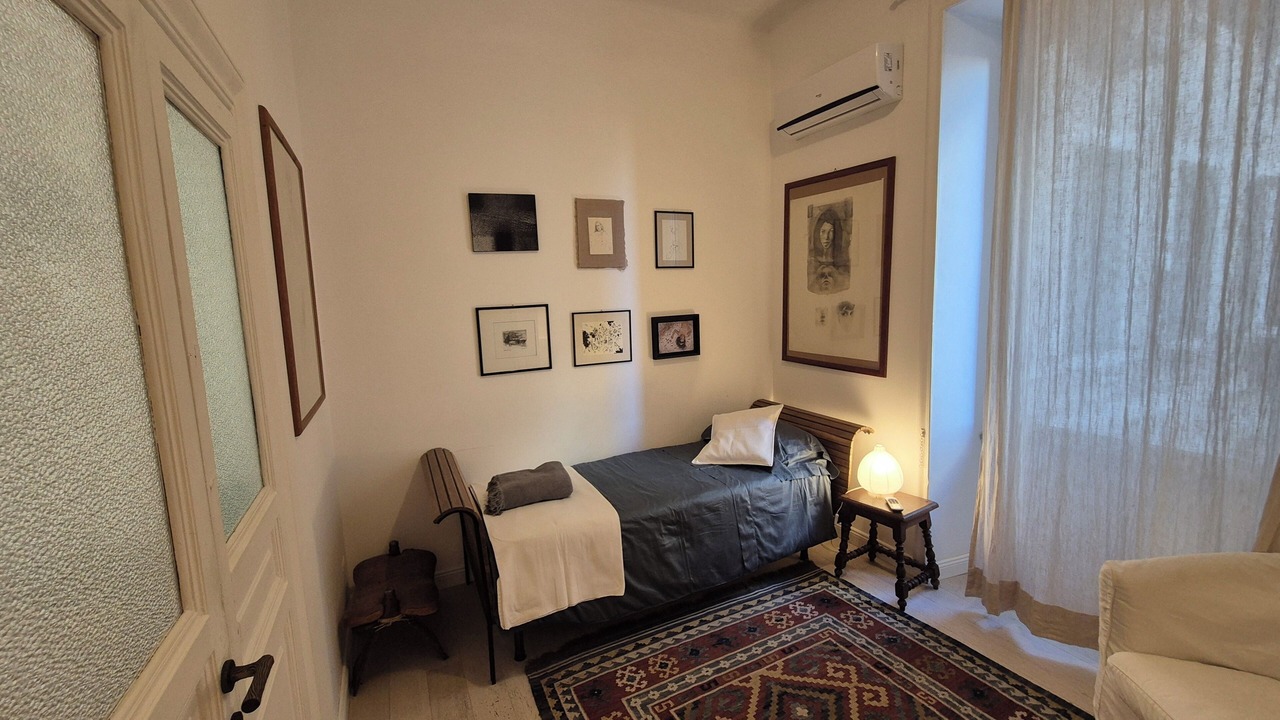 Photo of Bedroom in Esquilino