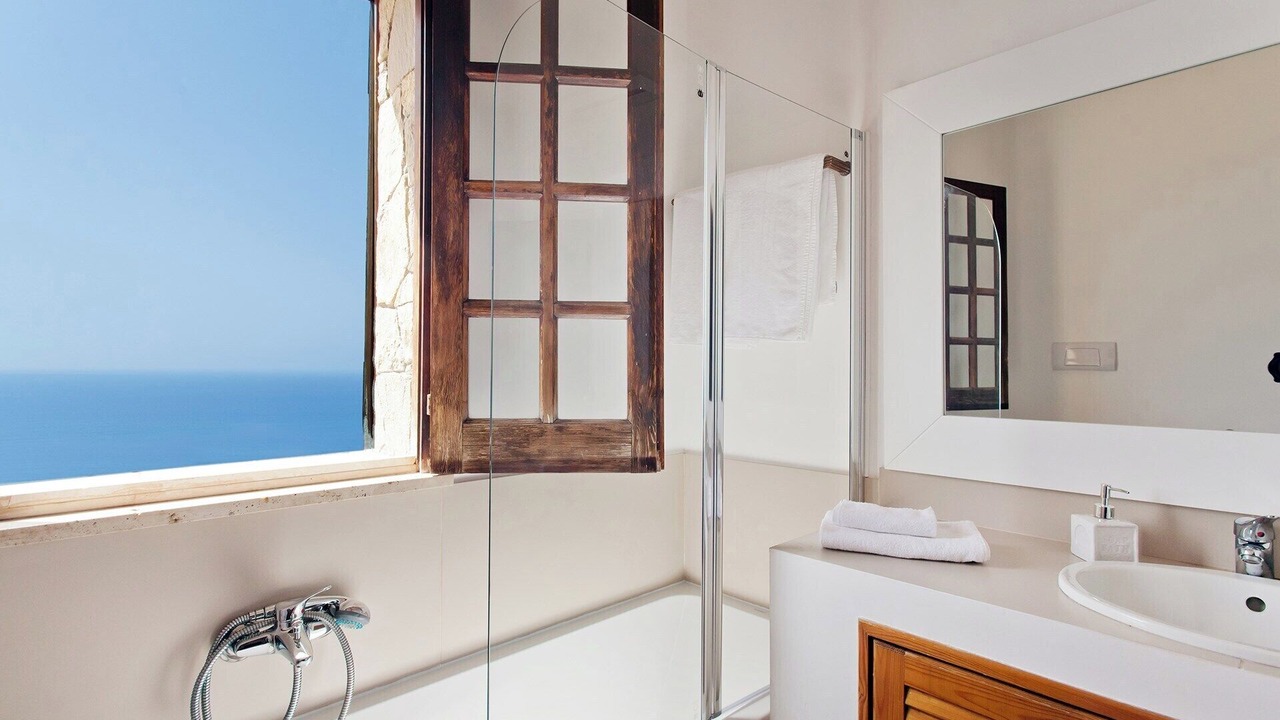 Photo of Bathroom in Catute