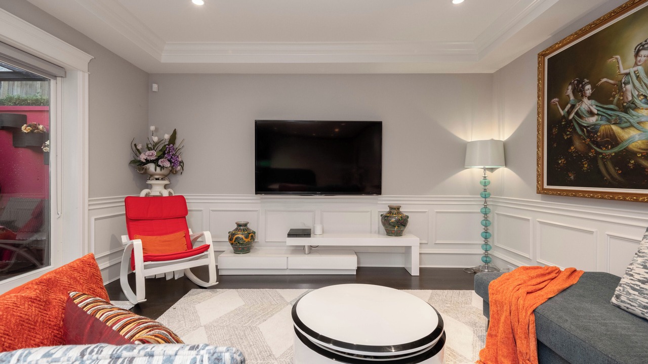Photo of Livingroom in Arbutus Ridge