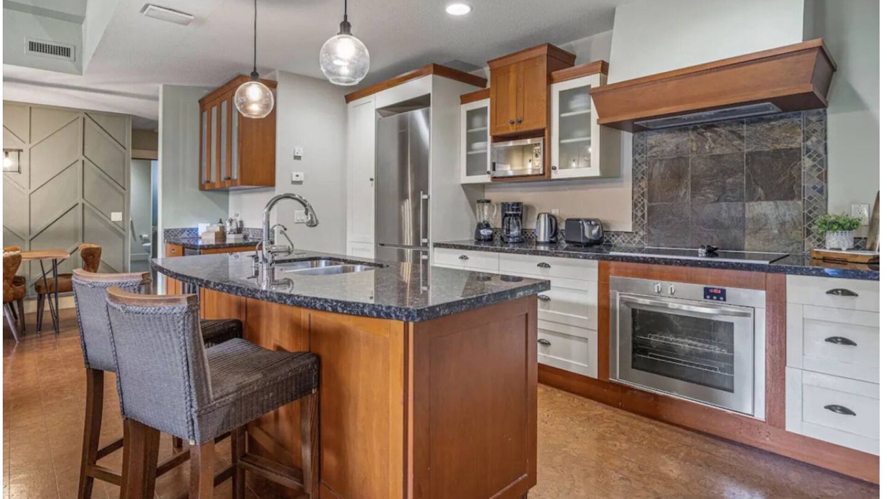 Photo of Kitchen in Cougar Creek
