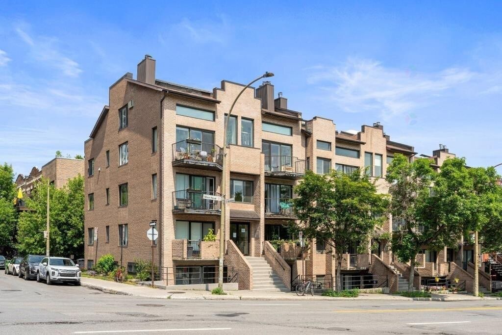 Photo of Outdoor in Mile End