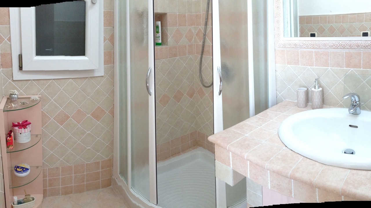 Photo of Bathroom in Le Forna