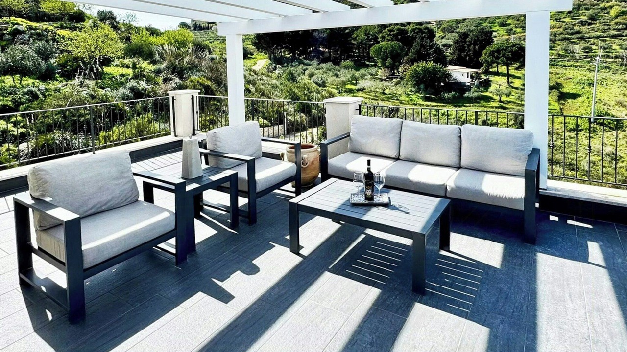 Photo of Patio Balcony in Scopello