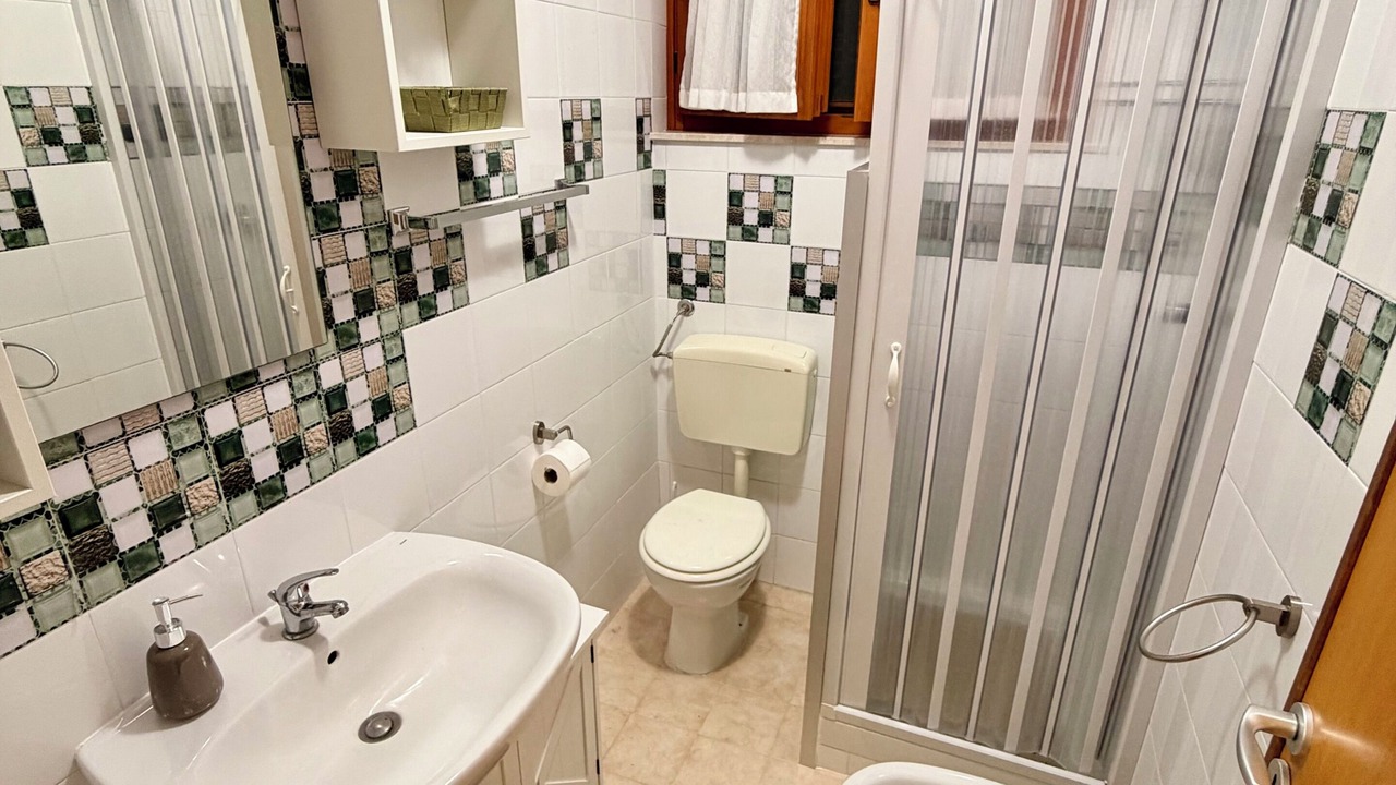 Photo of Bathroom in Campofelice di Roccella