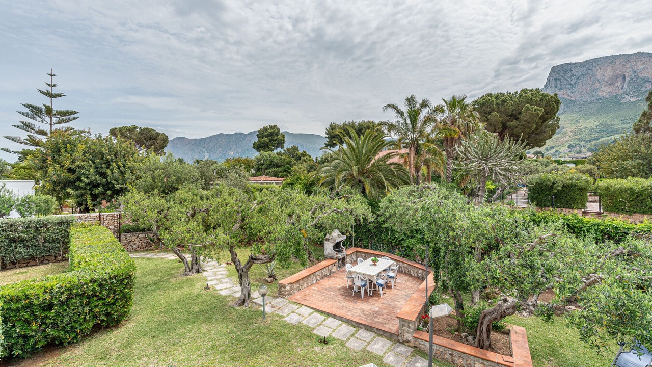 Photo of Outdoor in Terrasini