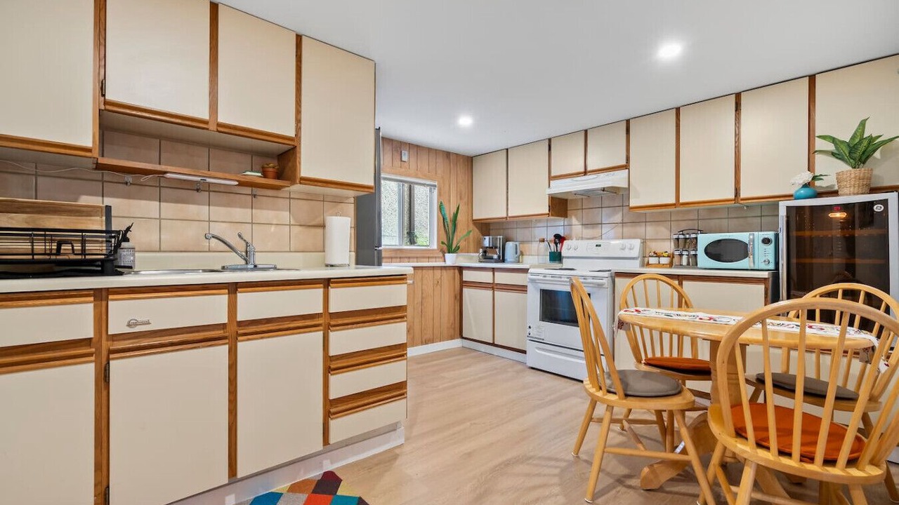 Photo of Kitchen in West Point Grey