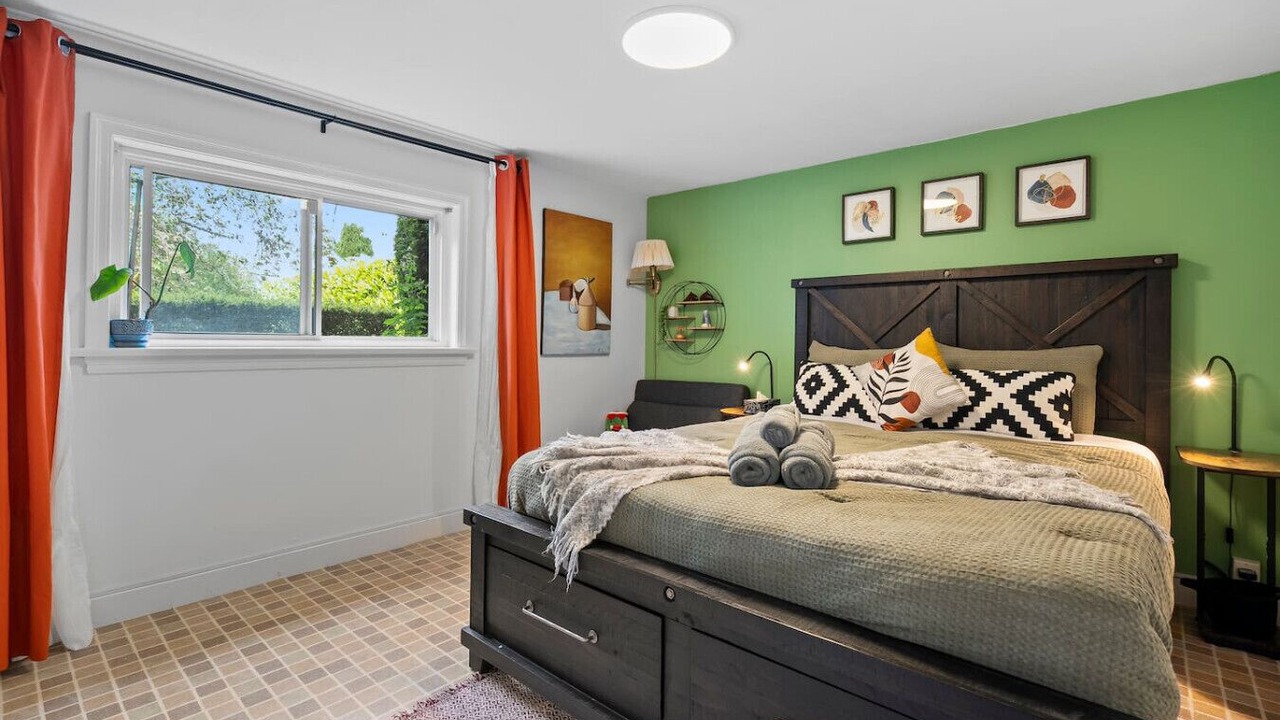 Photo of Bedroom in West Point Grey