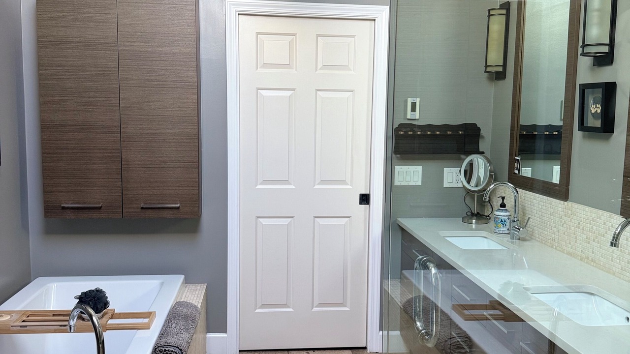 Photo of Bathroom in Kerrisdale