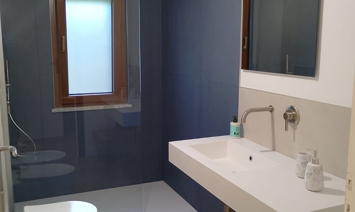 Photo of Bathroom in Carini