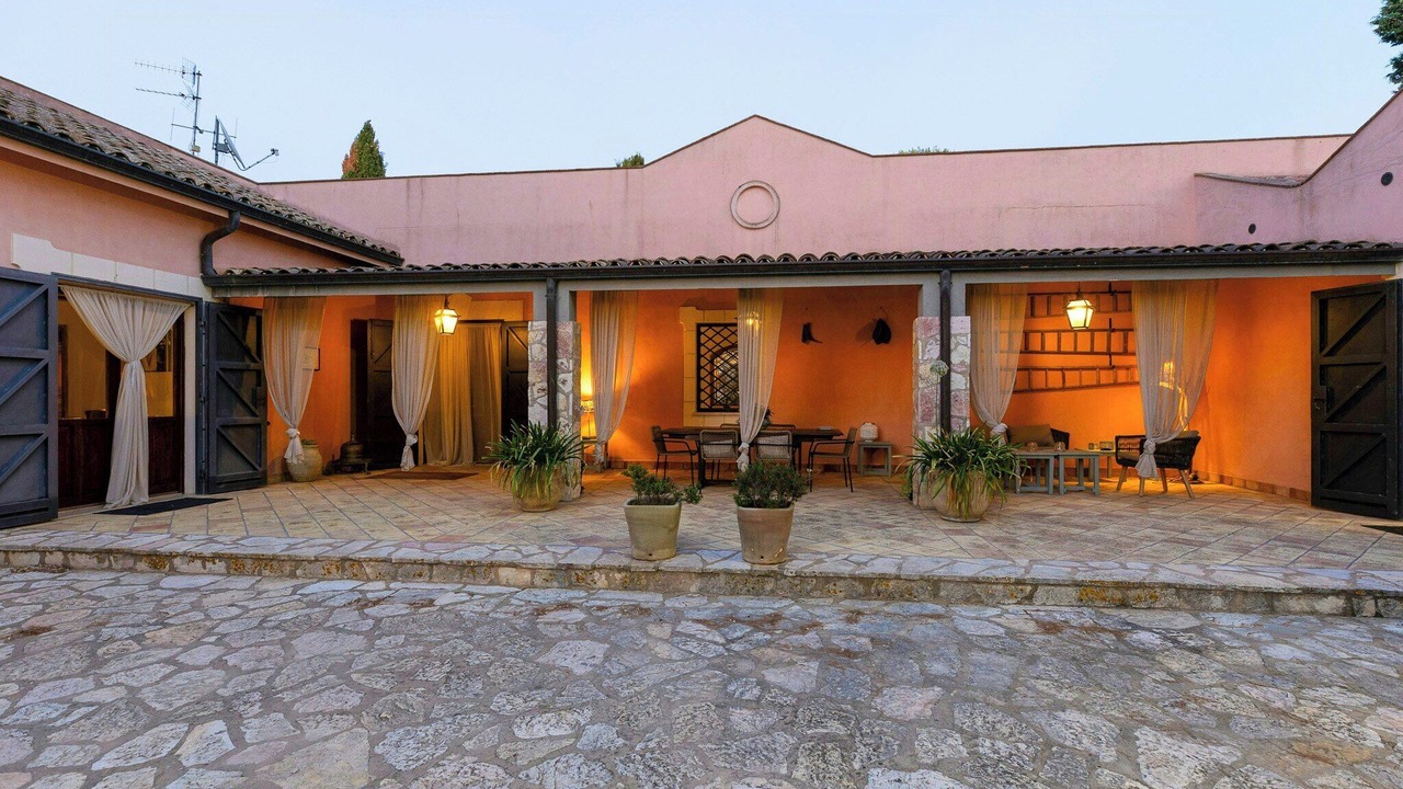 Photo of Patio Balcony in Paceco