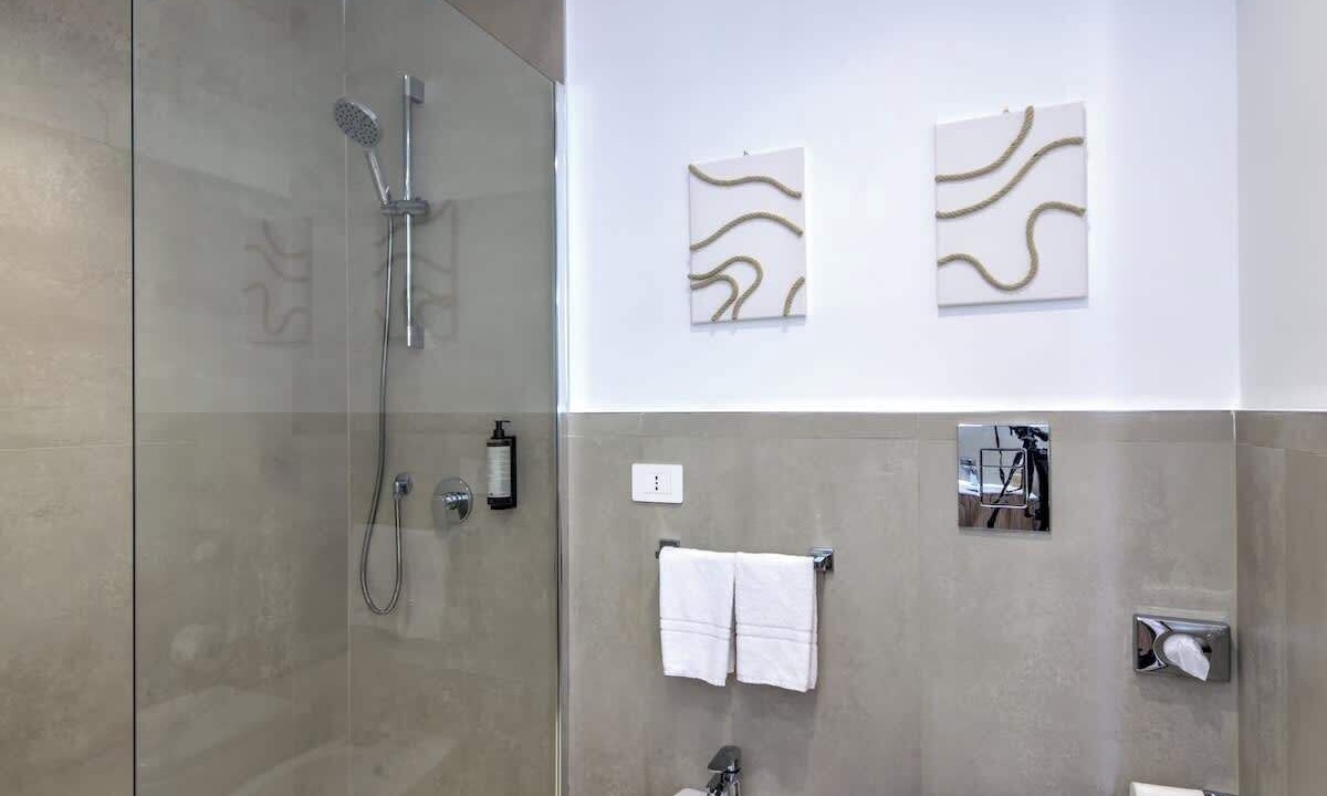Photo of Bathroom in Carini