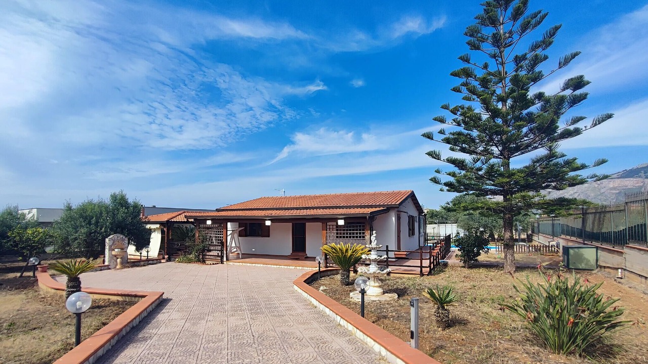 Photo of Others in Villa Grazia di Carini