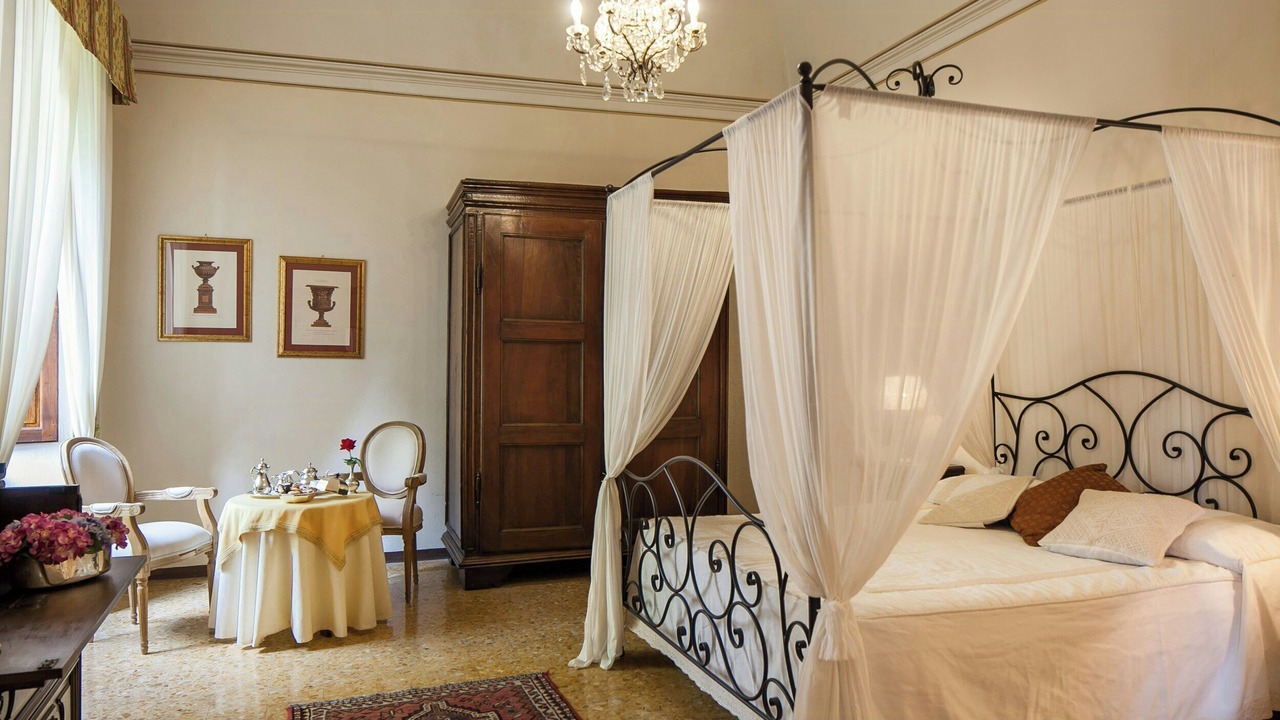 Photo of Bedroom in Lucignano