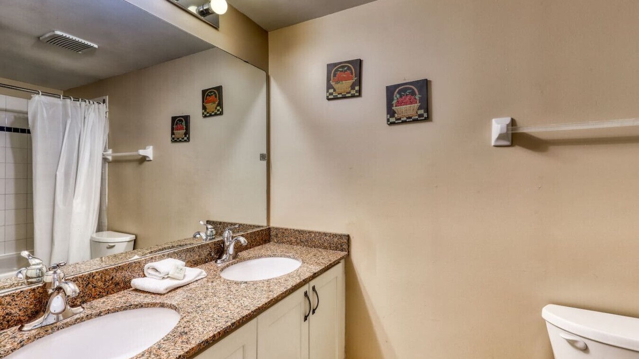 Photo of Bathroom in Craigleith