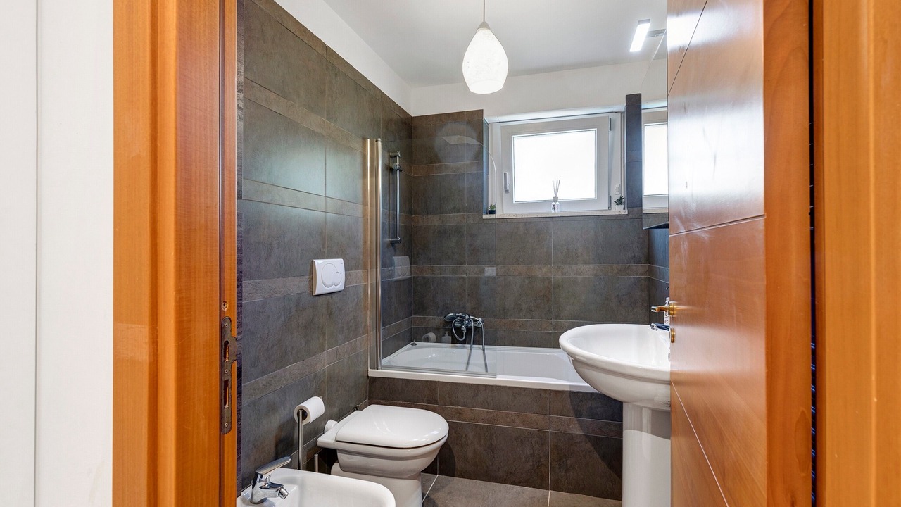 Photo of Bathroom in Anzio