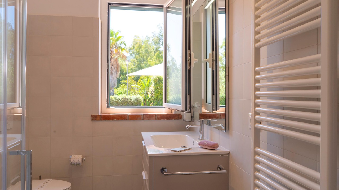 Photo of Bathroom in Mirto