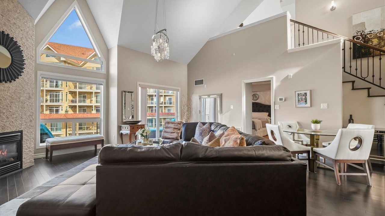 Photo of Livingroom in North End