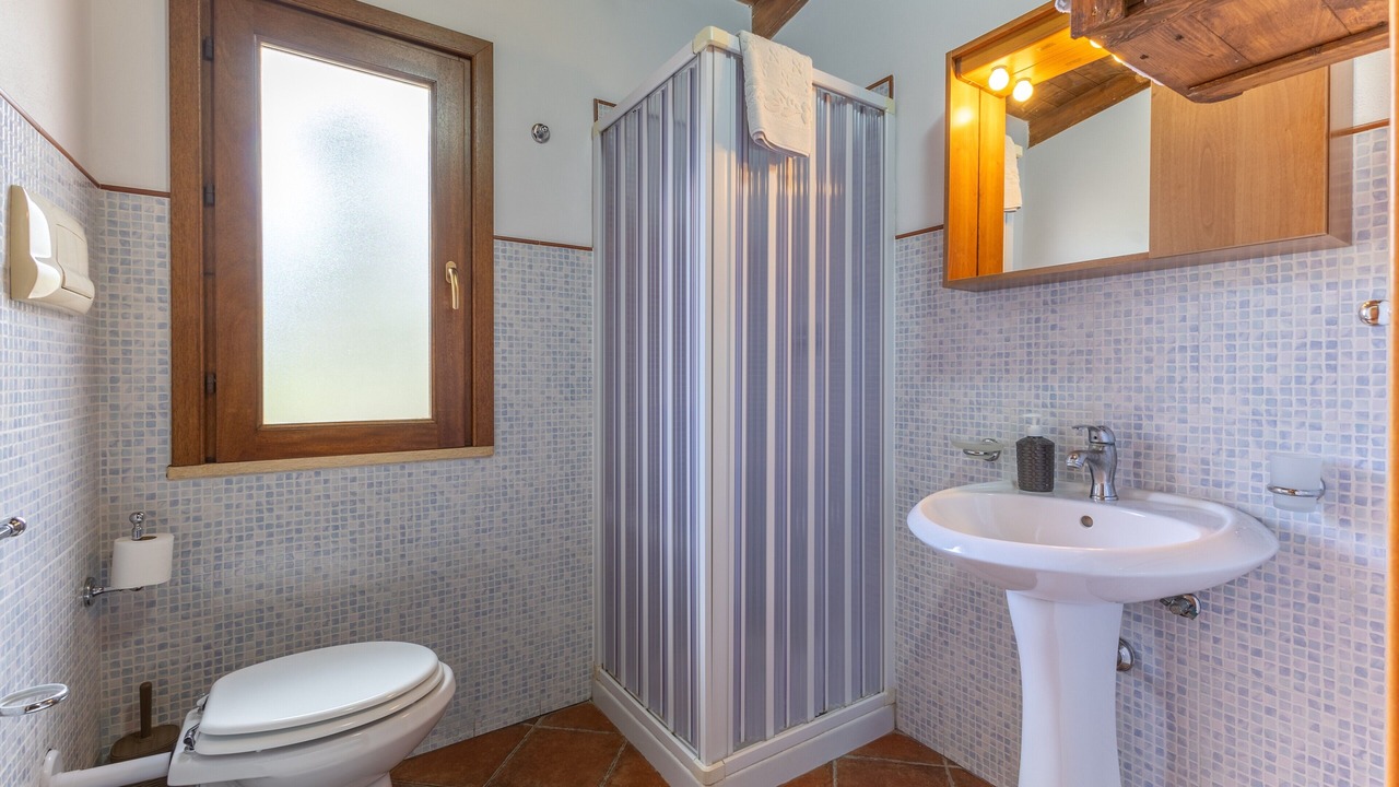 Photo of Bathroom in Menfi