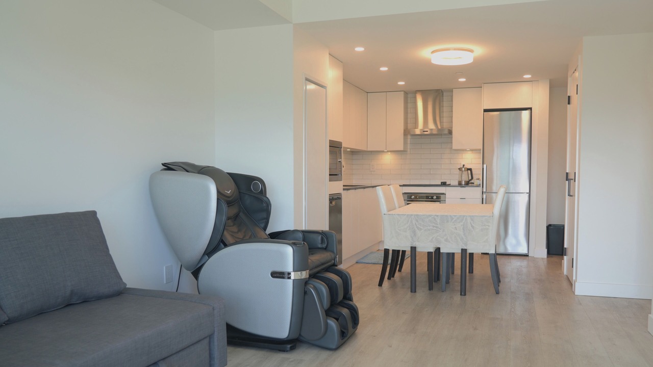 Photo of Livingroom in Downtown Kelowna
