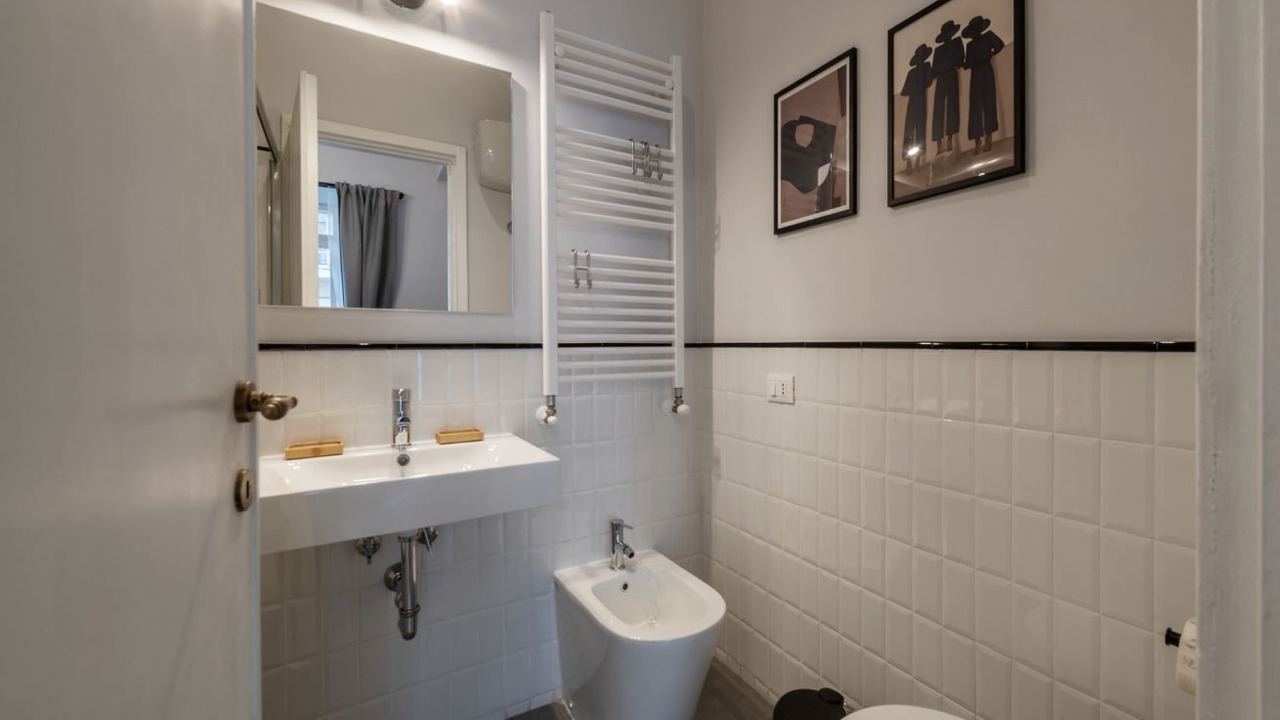 Photo of Bathroom in Rione XVI Ludovisi