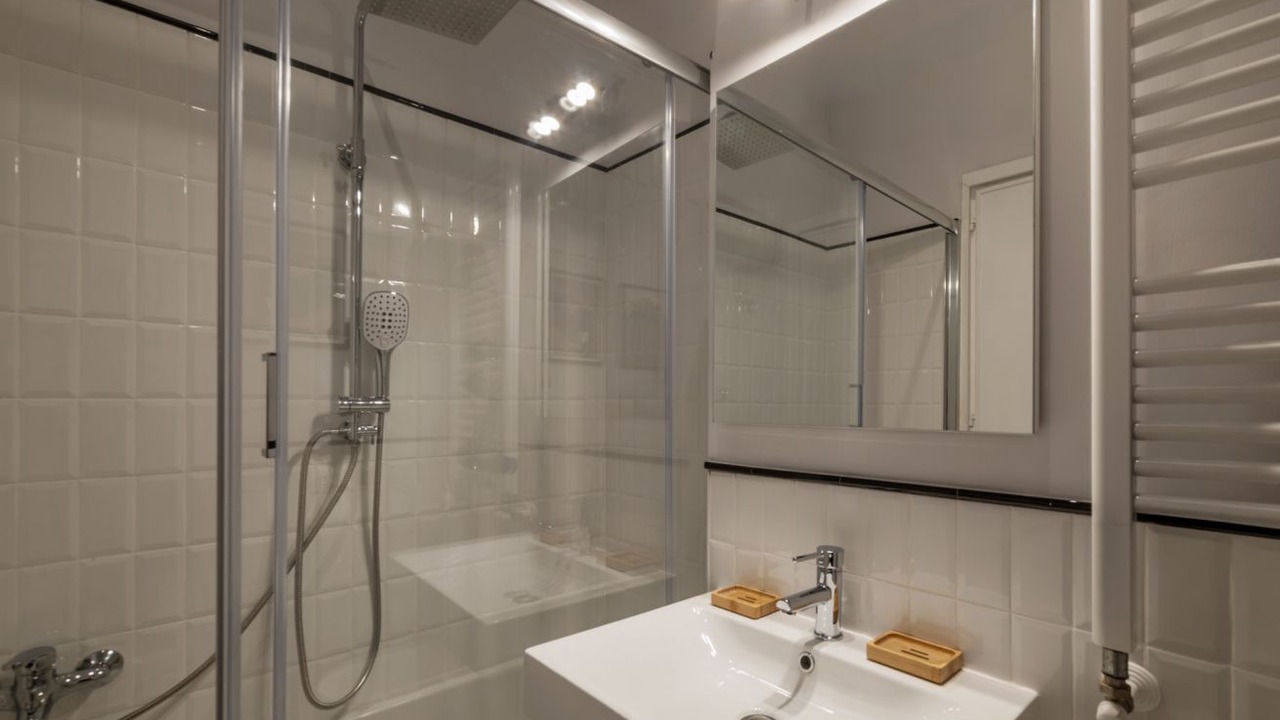 Photo of Bathroom in Rione XVI Ludovisi