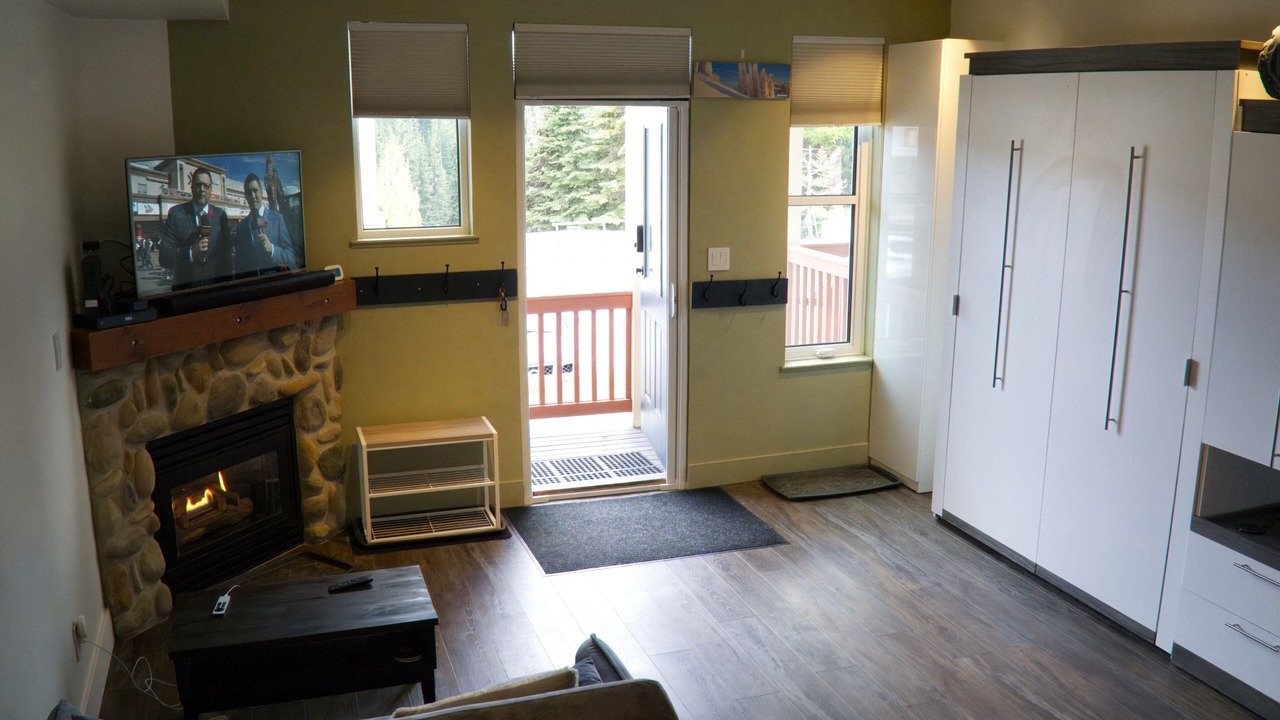 Photo of Livingroom in Silver Star Mountain