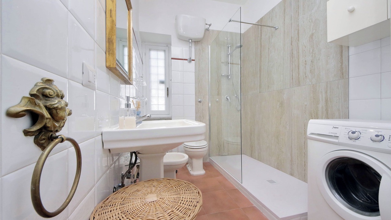Photo of Bathroom in Quartiere XI Portuense