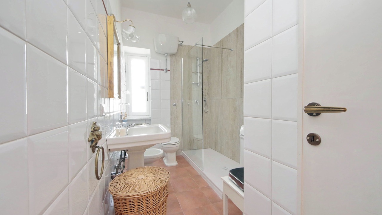 Photo of Bathroom in Quartiere XI Portuense