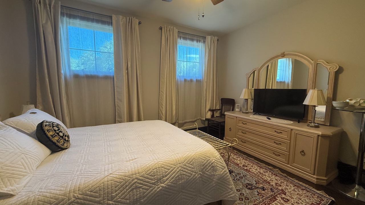 Photo of Bedroom in Fort Erie