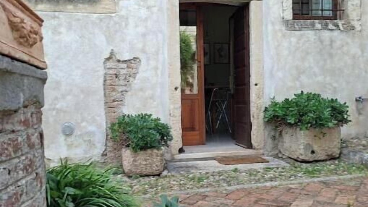 Photo of Outdoor in Est