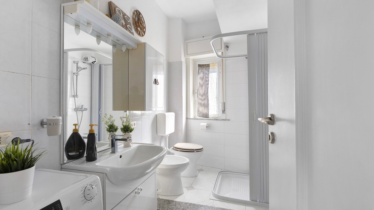 Photo of Bathroom in Scala