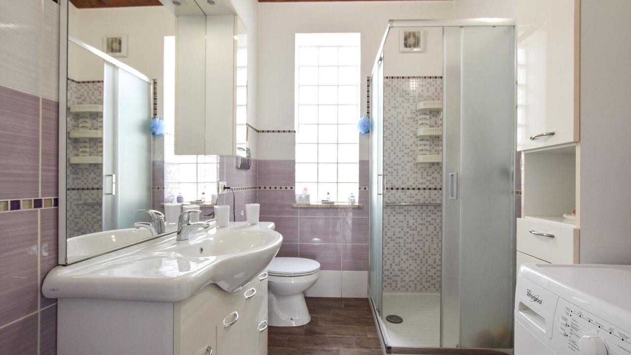 Photo of Bathroom in Menfi