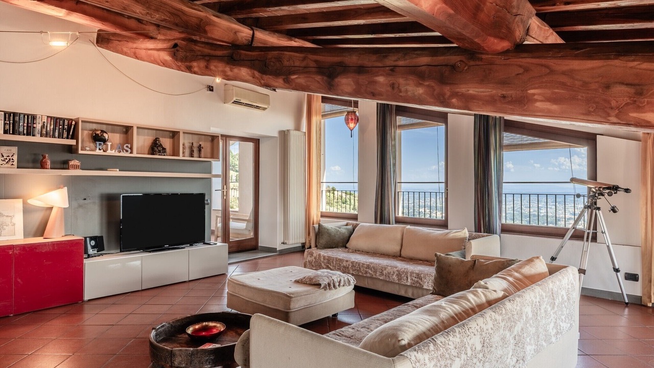Photo of Livingroom in Uzzano