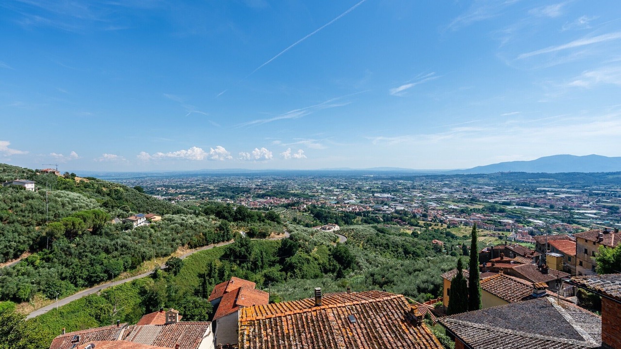 Photo of Others in Uzzano