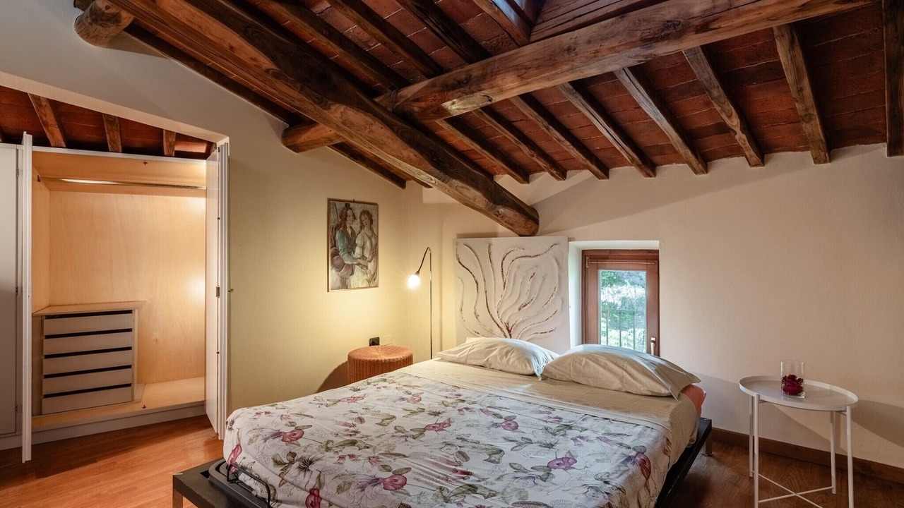 Photo of Bedroom in Uzzano