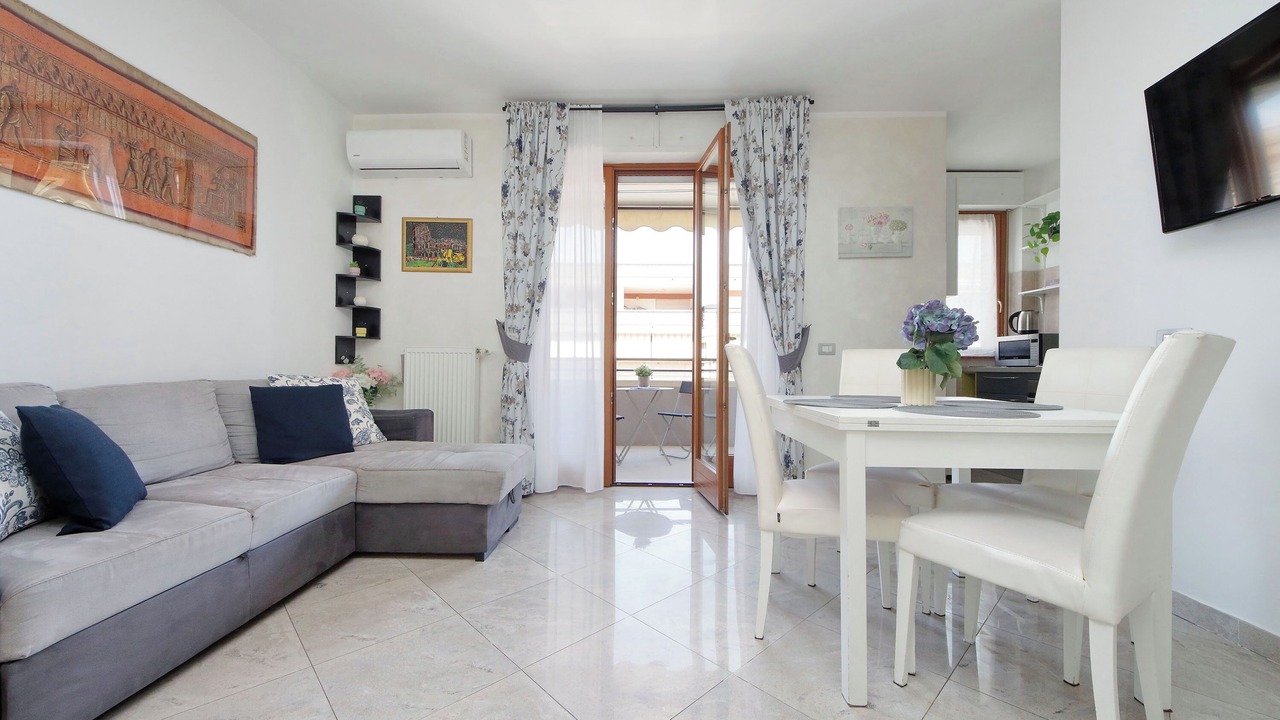 Photo of Livingroom in Zona IX Acqua Vergine