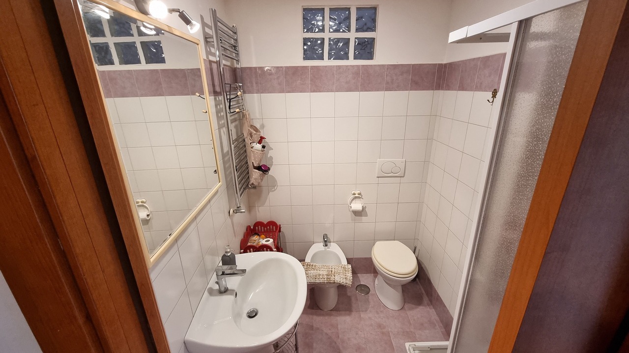 Photo of Bathroom in Lake Bracciano