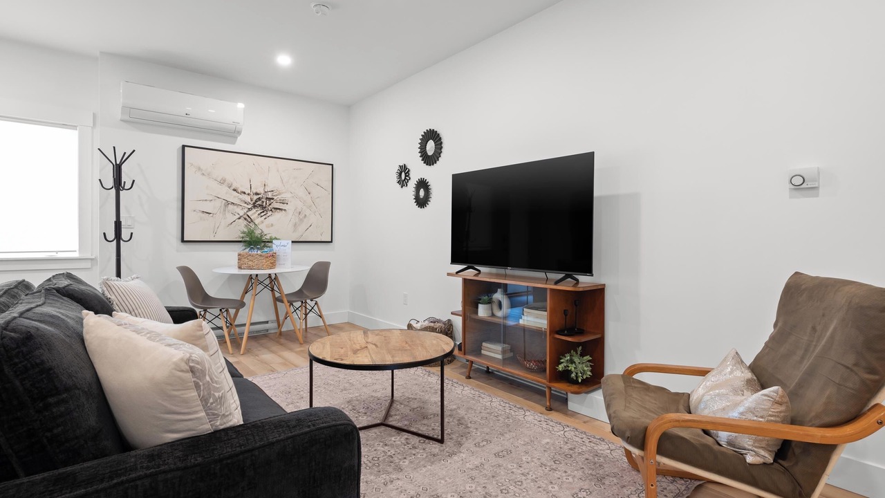 Photo of Livingroom in Dartmouth